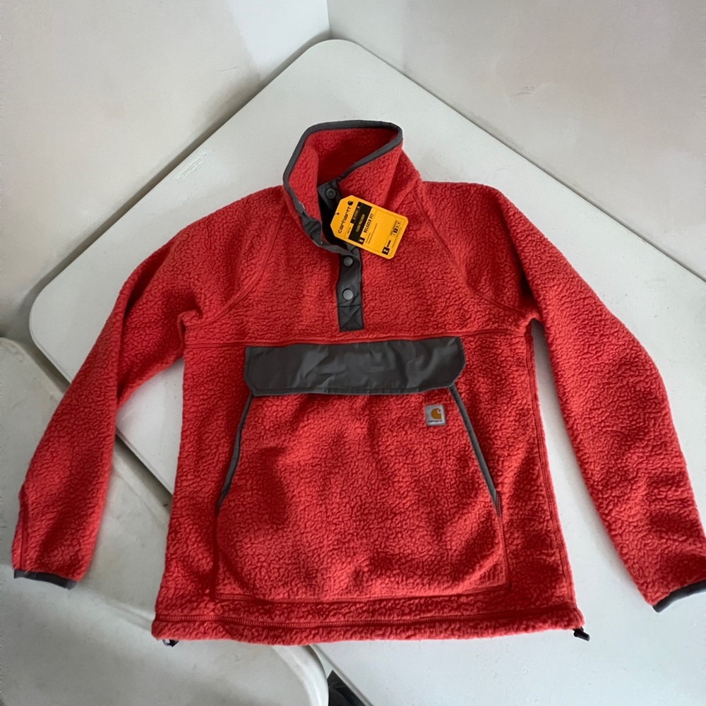 Carhartt women’s fleece pullover size small & medium NWT